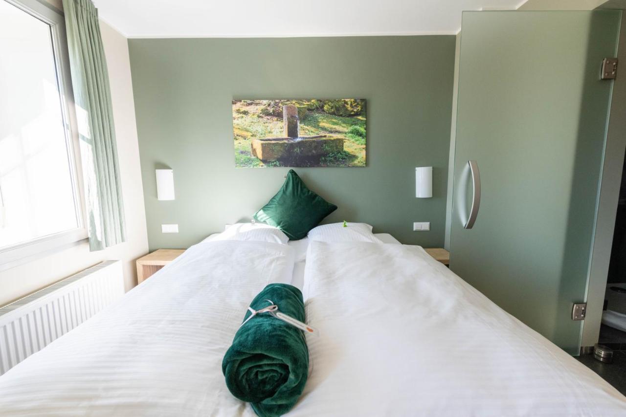 Feuerhardt Bed and Breakfast Feuerscheid Esterno foto